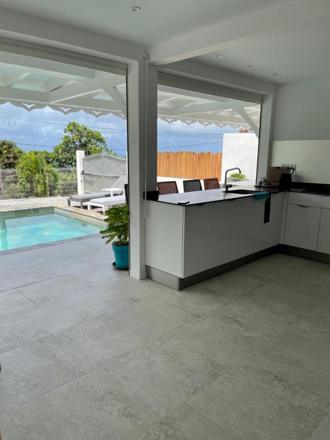 Les Appart Villa Sunbay Caraibes Avec Piscine Privative Vue Mer Et Montagne Le François Zewnętrze zdjęcie