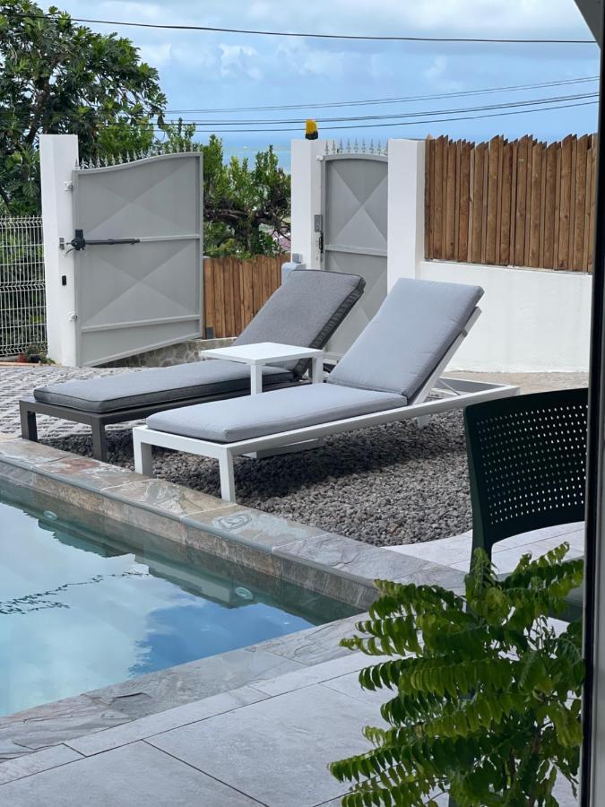 Les Appart Villa Sunbay Caraibes Avec Piscine Privative Vue Mer Et Montagne Le François Zewnętrze zdjęcie