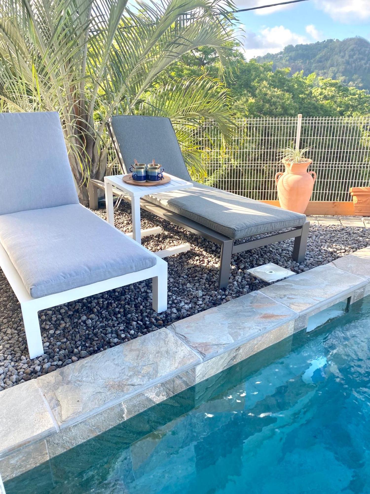 Les Appart Villa Sunbay Caraibes Avec Piscine Privative Vue Mer Et Montagne Le François Zewnętrze zdjęcie